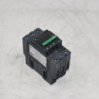 Контактор переменного тока LC1D65AM7C 220 В